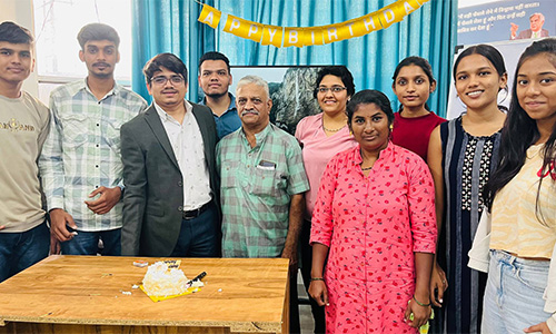 Live project training for digital marketing course in Pune